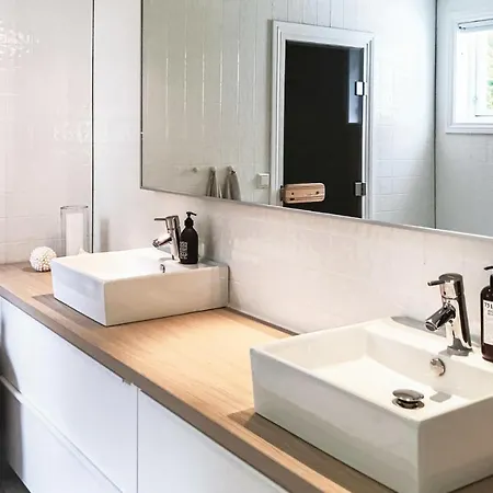 Four-bedroom In Lindesnes Holiday home