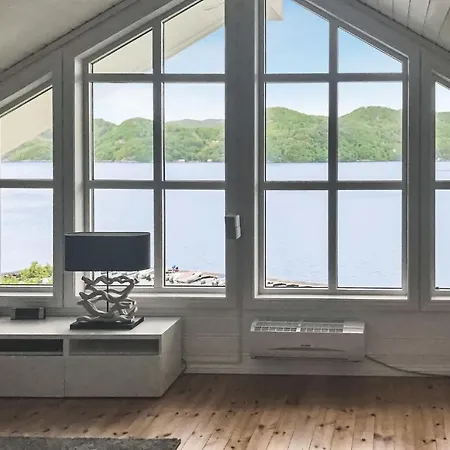 Four-bedroom In Lindesnes Dom wakacyjny Gare