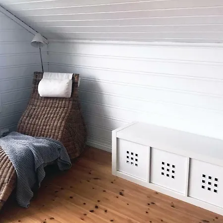 Four-bedroom In Lindesnes Gare